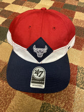 Load image into Gallery viewer, Chicago Bulls Retro Design Clean Up MF Cap