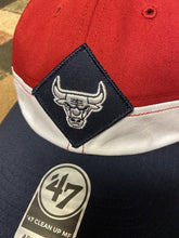 Load image into Gallery viewer, Chicago Bulls Retro Design Clean Up MF Cap