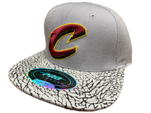 Load image into Gallery viewer, Cleveland Cavaliers Pro Standard Snapback Hat