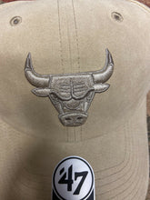Load image into Gallery viewer, 47 Brand Relaxed Fit Cap - ULTRABASIC Chicago Bulls Khaki