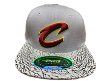 Load image into Gallery viewer, Cleveland Cavaliers Pro Standard Snapback Hat