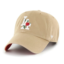 Load image into Gallery viewer, `47 Brand Los Angeles Dodgers Thorn Clean Up Dad Hat Khaki