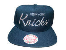 Load image into Gallery viewer, New York Knicks Mitchell and Ness snapback