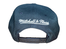 Load image into Gallery viewer, New York Knicks Mitchell and Ness snapback