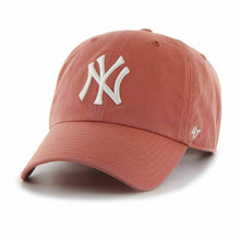 Load image into Gallery viewer, Mens 47 Brand NY Yankees Clean Up Strapback - Pink