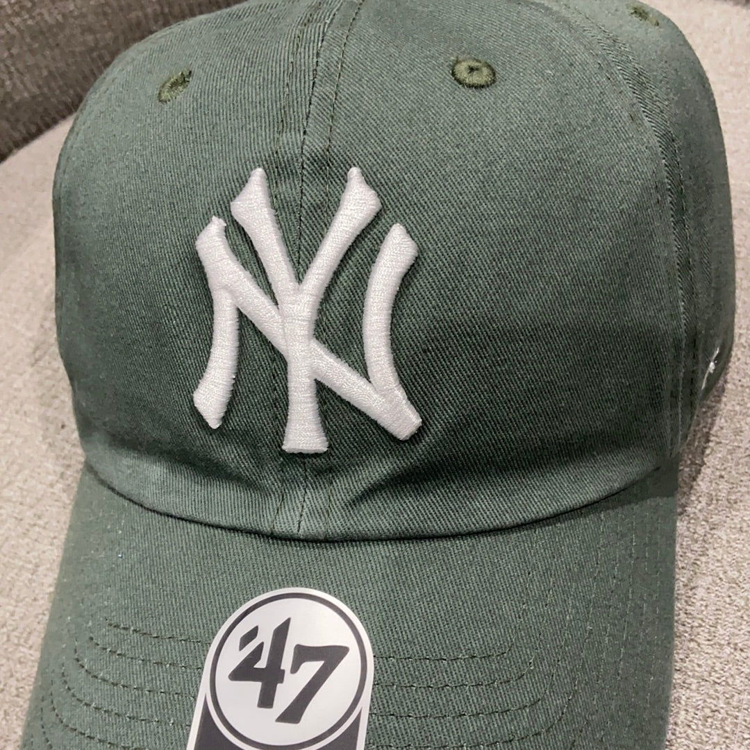 47 Brand New York Yankees Clean Up Hat - Moss Green Adjustable with Purple Brim