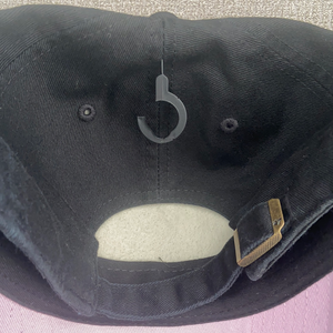 New York Yankees `47 Brand Black Clean Up Adjustable Hat with Pink Brim