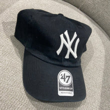 Load image into Gallery viewer, New York Yankees `47 Brand Black Clean Up Adjustable Hat with Sky Blue Brim