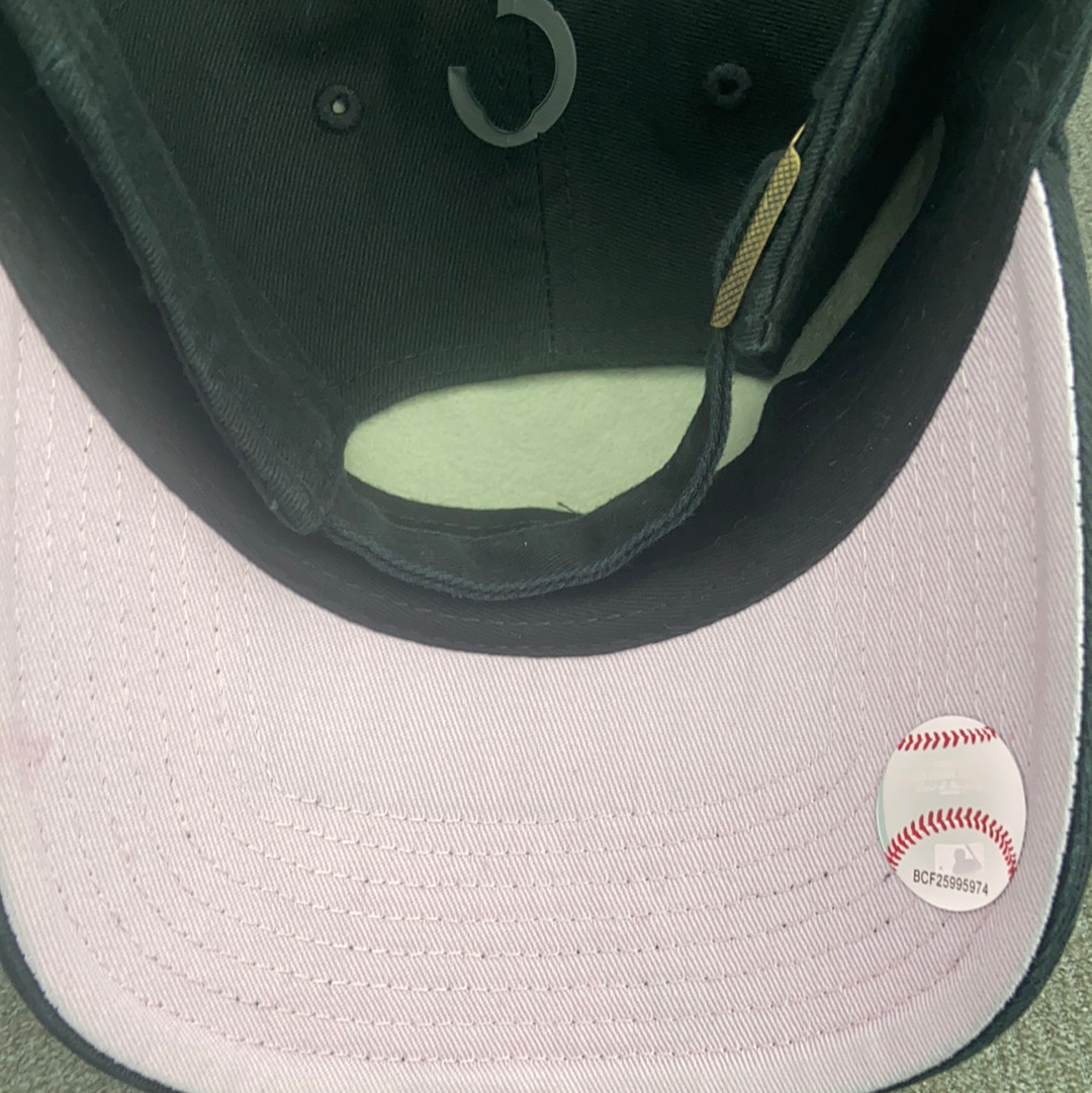 New York Yankees `47 Brand Black Clean Up Adjustable Hat with Pink Brim