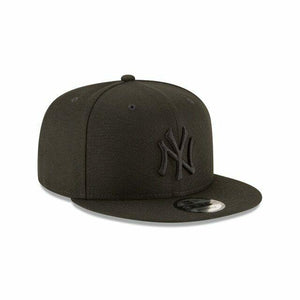 New York Yankees NY New Era MLB 9FIFTY Snapback Hat Cap Blackout Flat Brim 950 - City Limit NY